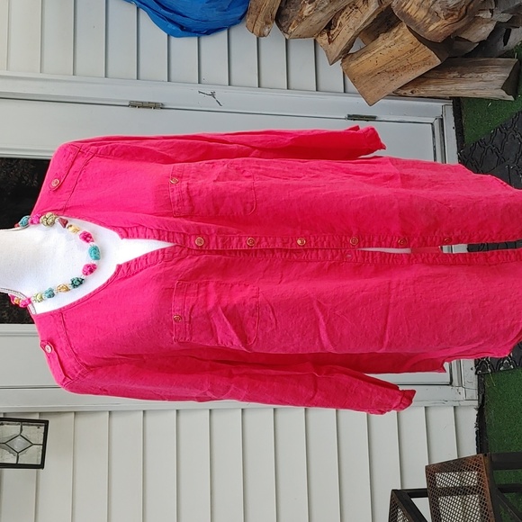 Linen Hot Pink Button Down - Picture 2 of 8